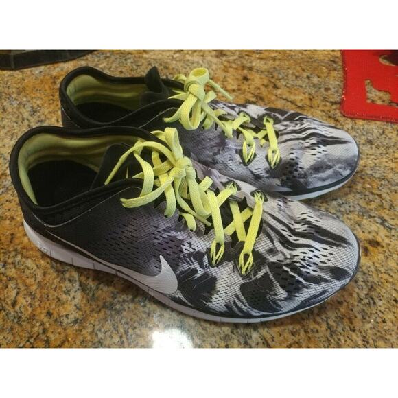 Nike Free 5.0 TR Fit 5 Womens Training Shoes Black/Volt 704695-014 Size US 8 - Picture 1 of 11
